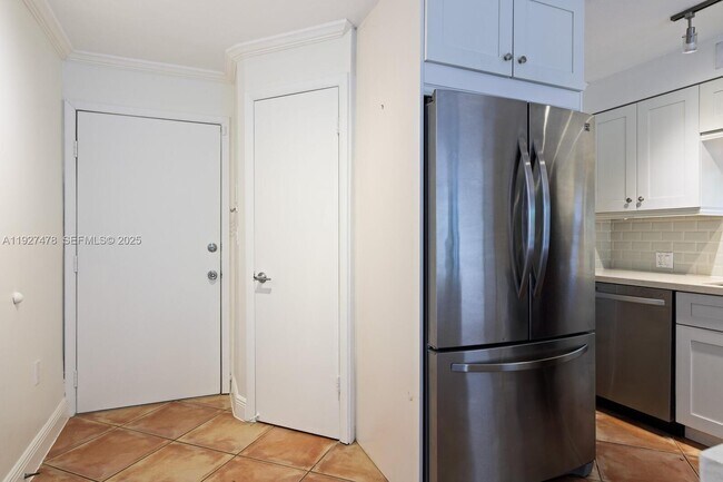 Foto del edificio - 3028 Center St