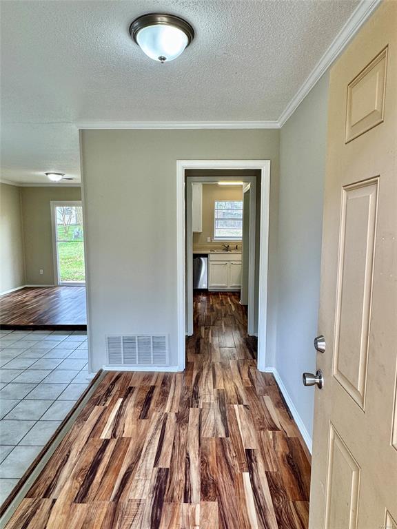 Building Photo - 523 Placid Dr