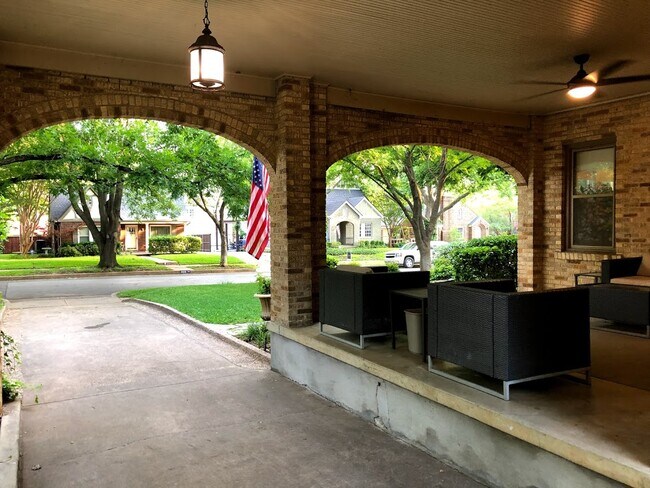 Building Photo - 2020 Glenco Terrace