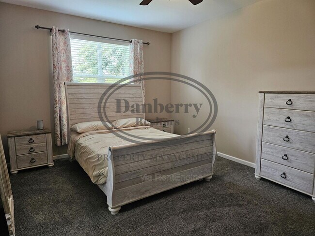 Foto del edificio - 6625 Wesley Dr