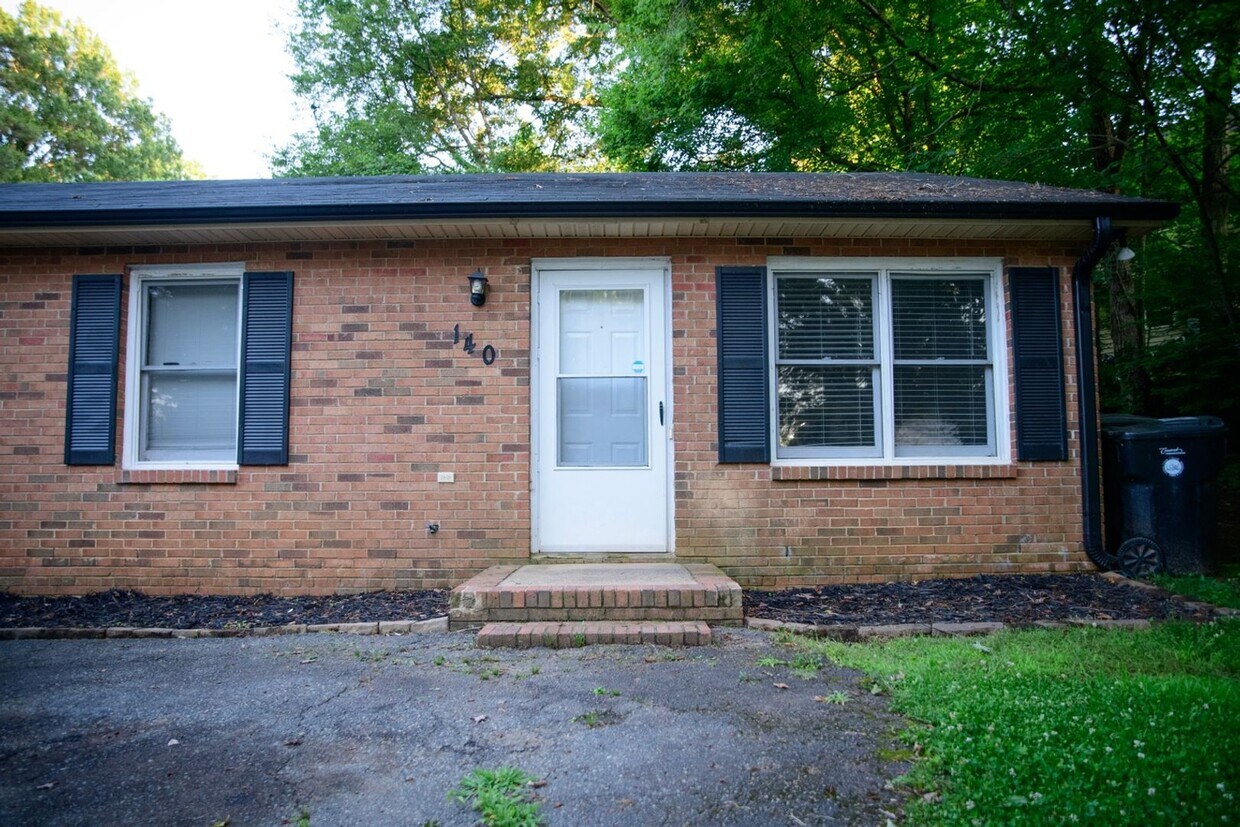 Primary Photo - 2 Bedroom Duplex in Concord