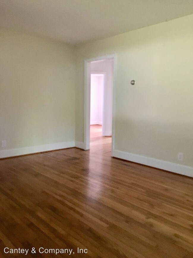 Building Photo - 3 br, 1 bath House - 2514 Putnam Street