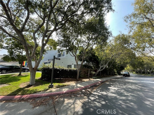 Building Photo - 19686 Surfbreaker Ln