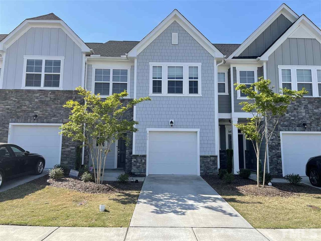 806 Bristol Bridge Dr, Cary, NC 27519 Townhouse for Rent in Cary, NC