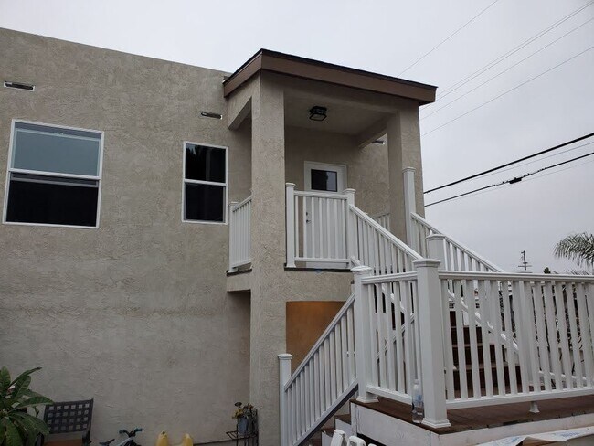 Building Photo - 9222 Fermi Ave