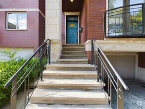Building Photo - 1654 W Ohio St