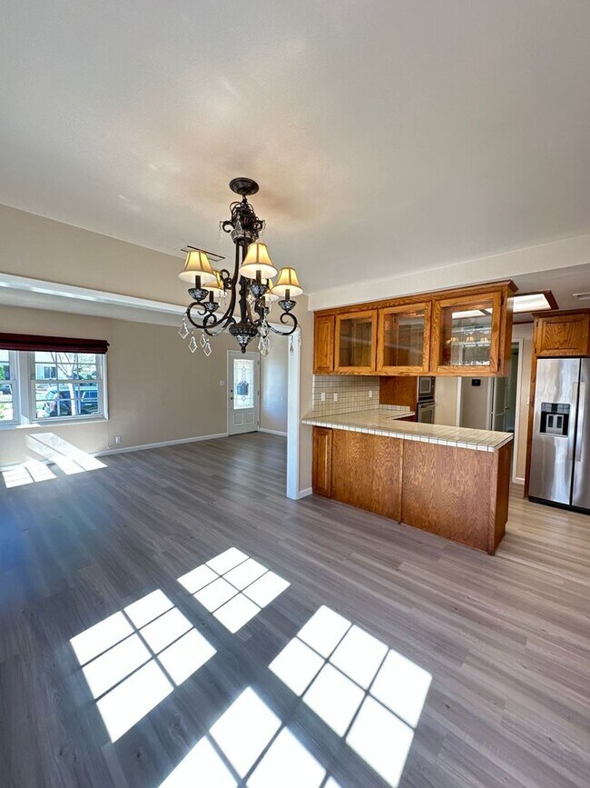 Foto del edificio - Lakewood 3 Bed Gorgeous House - New Paint ...