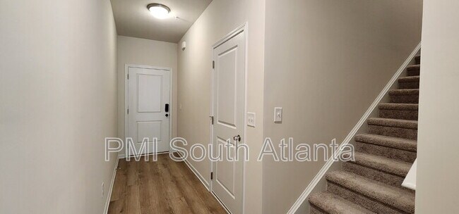 Building Photo - 336 Sinclair Ct
