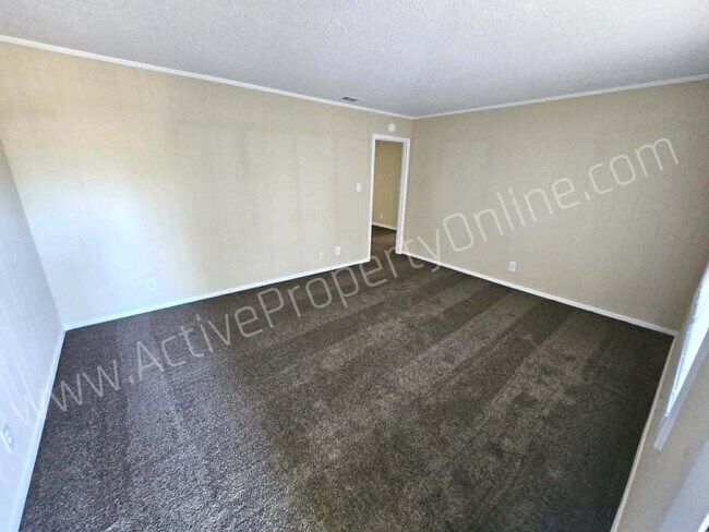 Foto del edificio - 4126 Ayers Rd