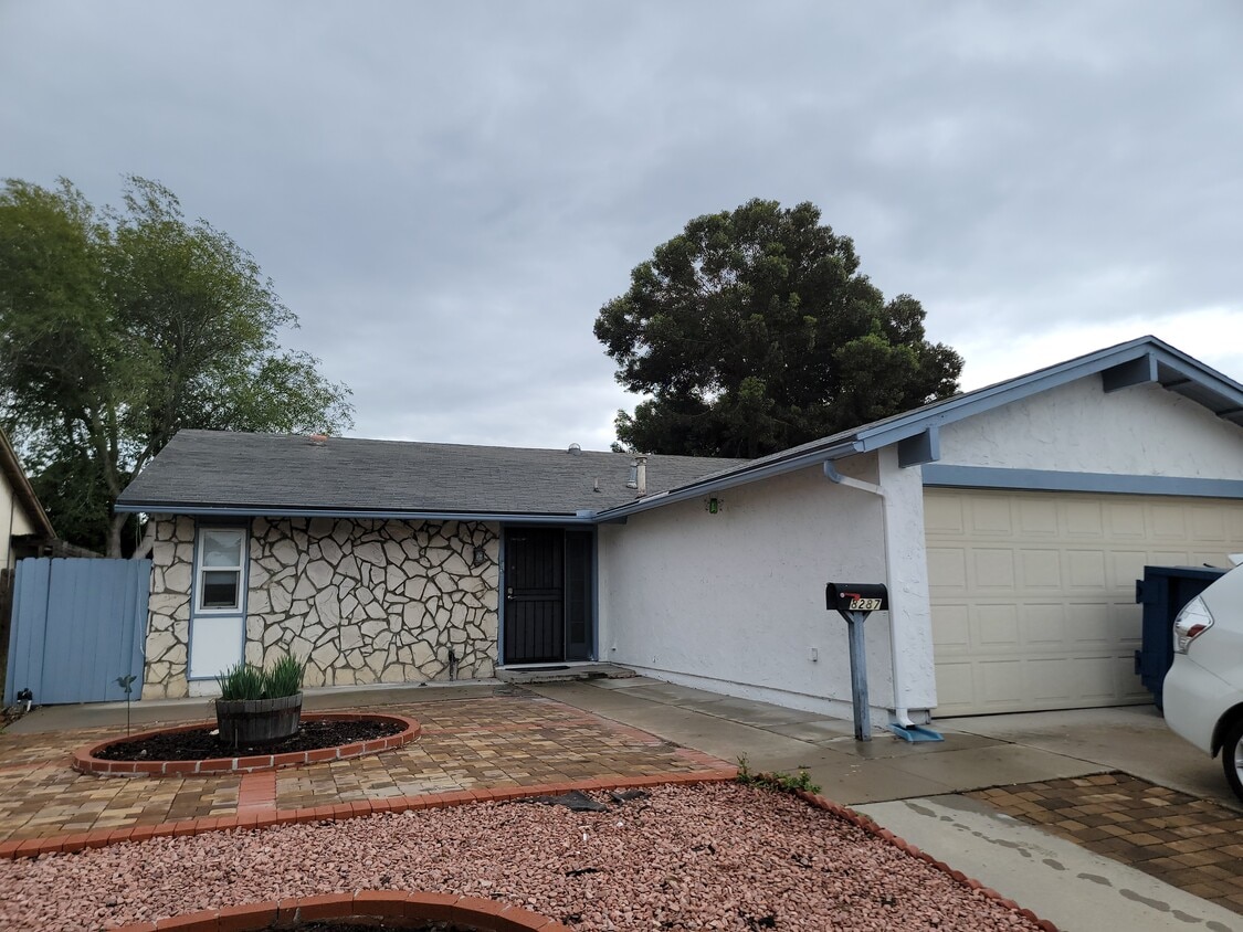 Foto principal - 8287 Lapiz Drive