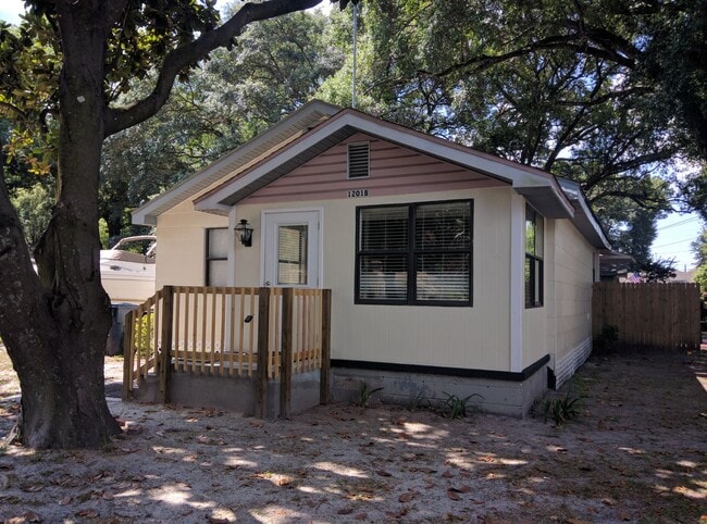 Norfolk - Norfolk Apartment