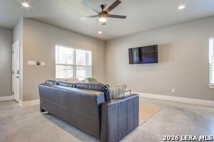 Foto del edificio - 30652 Oakview Rd