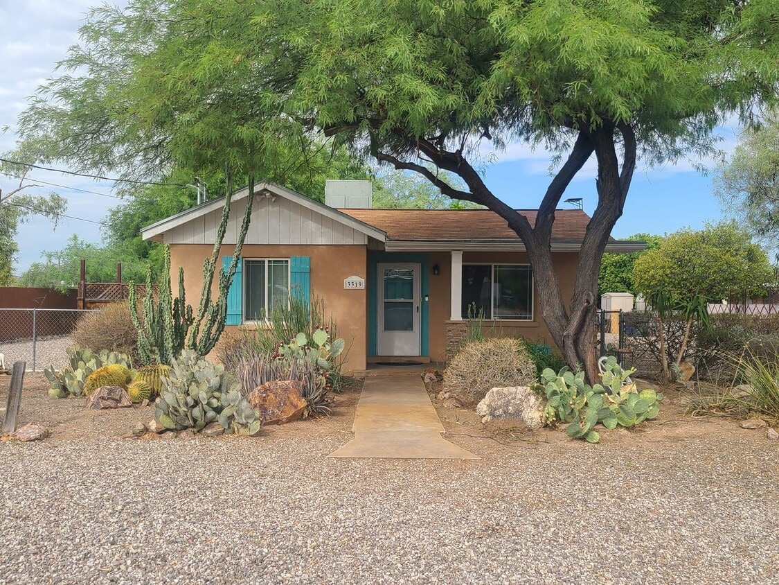 Beautiful 2 bedroom 2 bathroom home! - Beautiful 2 bedroom 2 bathroom home!