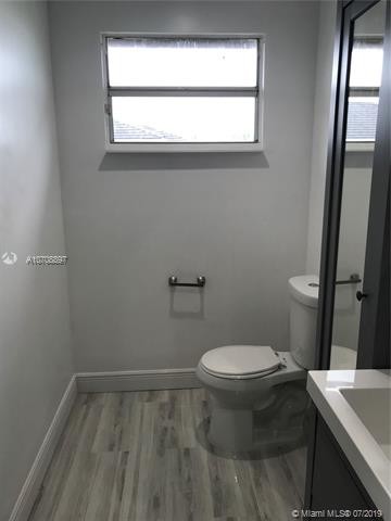 Foto del edificio - 18666 NW 52nd Path