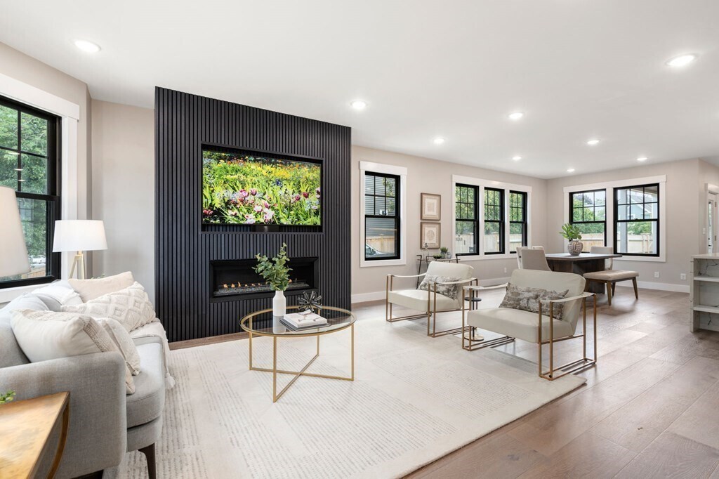 Foto principal - 124 Holworthy St