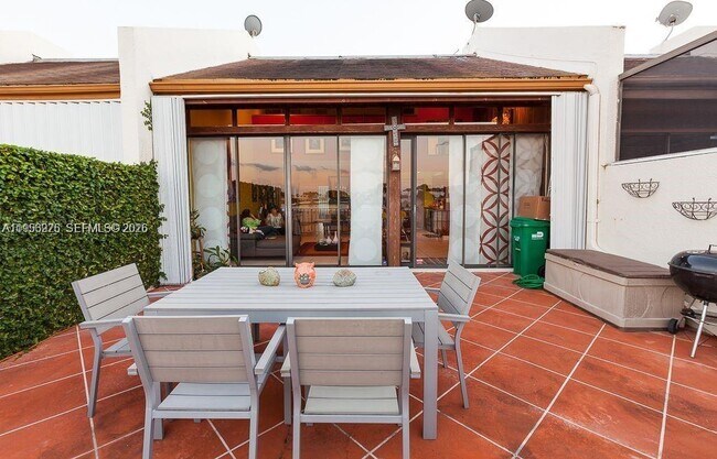 Building Photo - 13163 SW 15th Ln