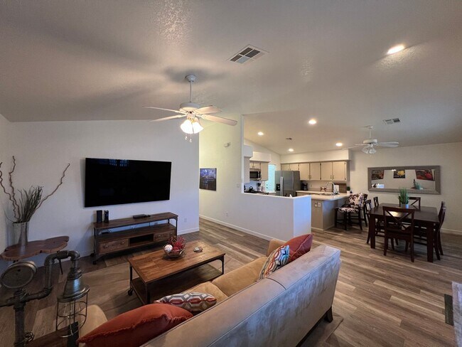 Foto del edificio - 11525 S Chaparral Dr
