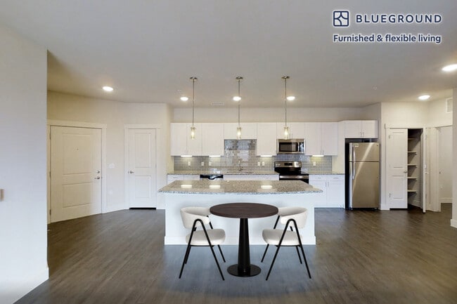 Building Photo - 13195 W Progress Cir