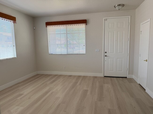 Foto del edificio - 3bd/2bath Single Story Home!