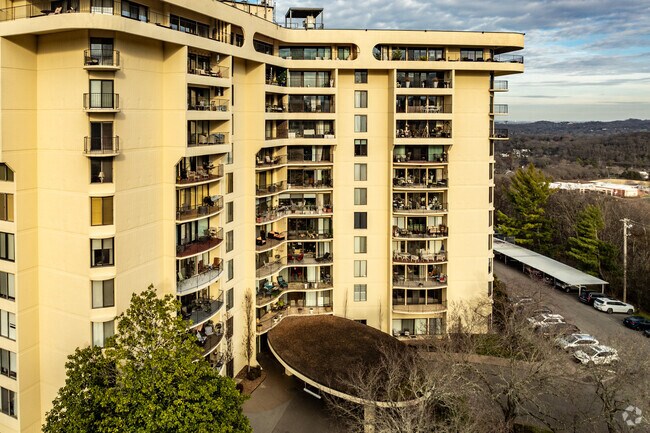 Foto del edificio - Wessex Towers Condominiums