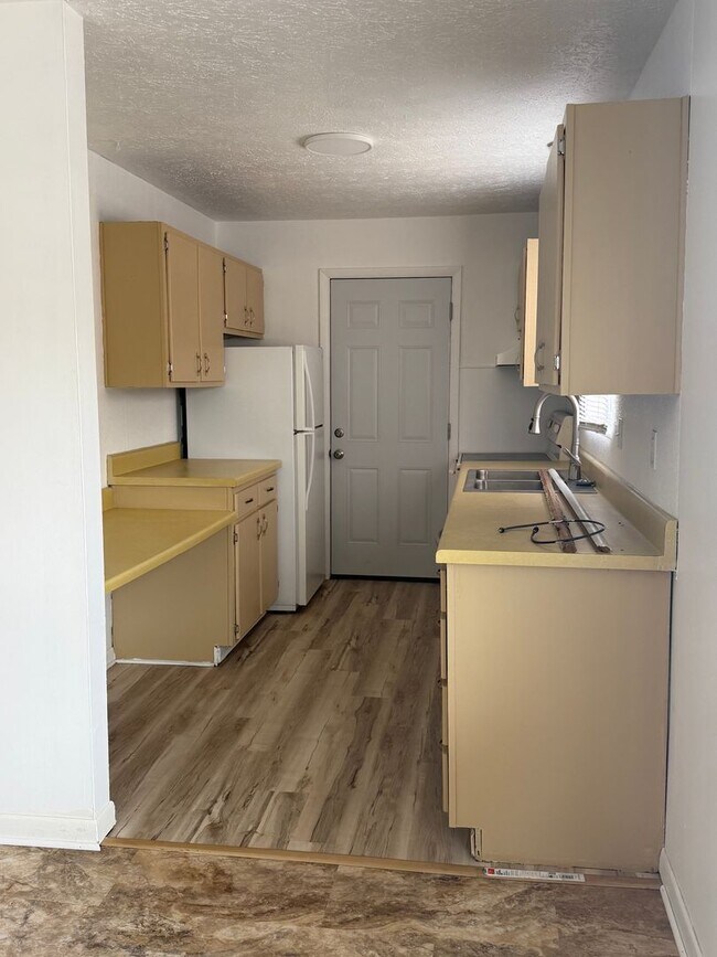 Foto del edificio - 201 S Morrison Rd