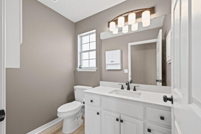 Foto del edificio - 2544 Portobella Pl