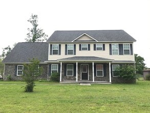 Building Photo - 36 Cherokee Dr