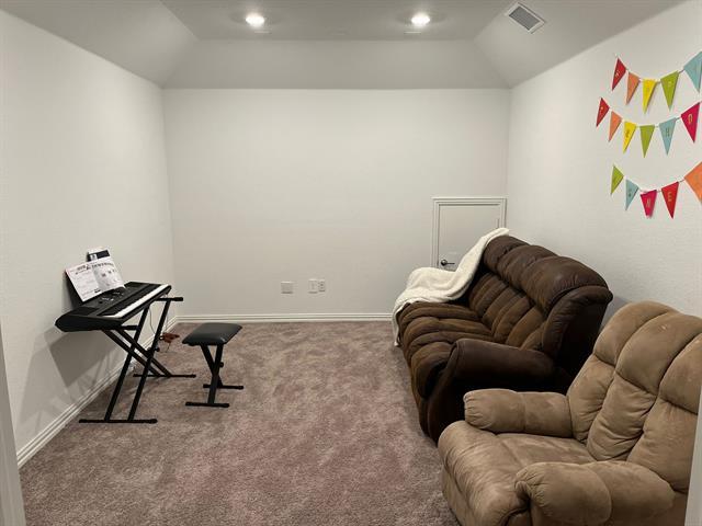 Building Photo - 14613 Little Water Dr