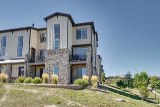 Building Photo - 1530 Castle Creek Cir