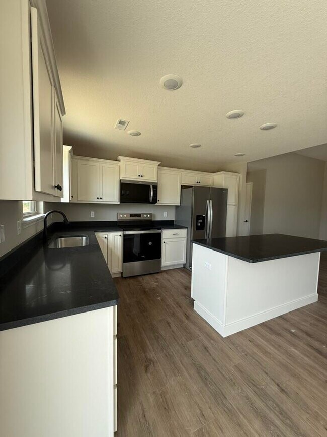 Foto del edificio - 5908 Serviceberry Terrace