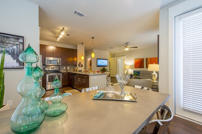 Foto del edificio - Make This Space Your Own!