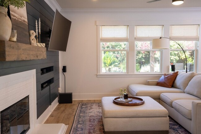 Building Photo - Premium Morgan Hill Rental