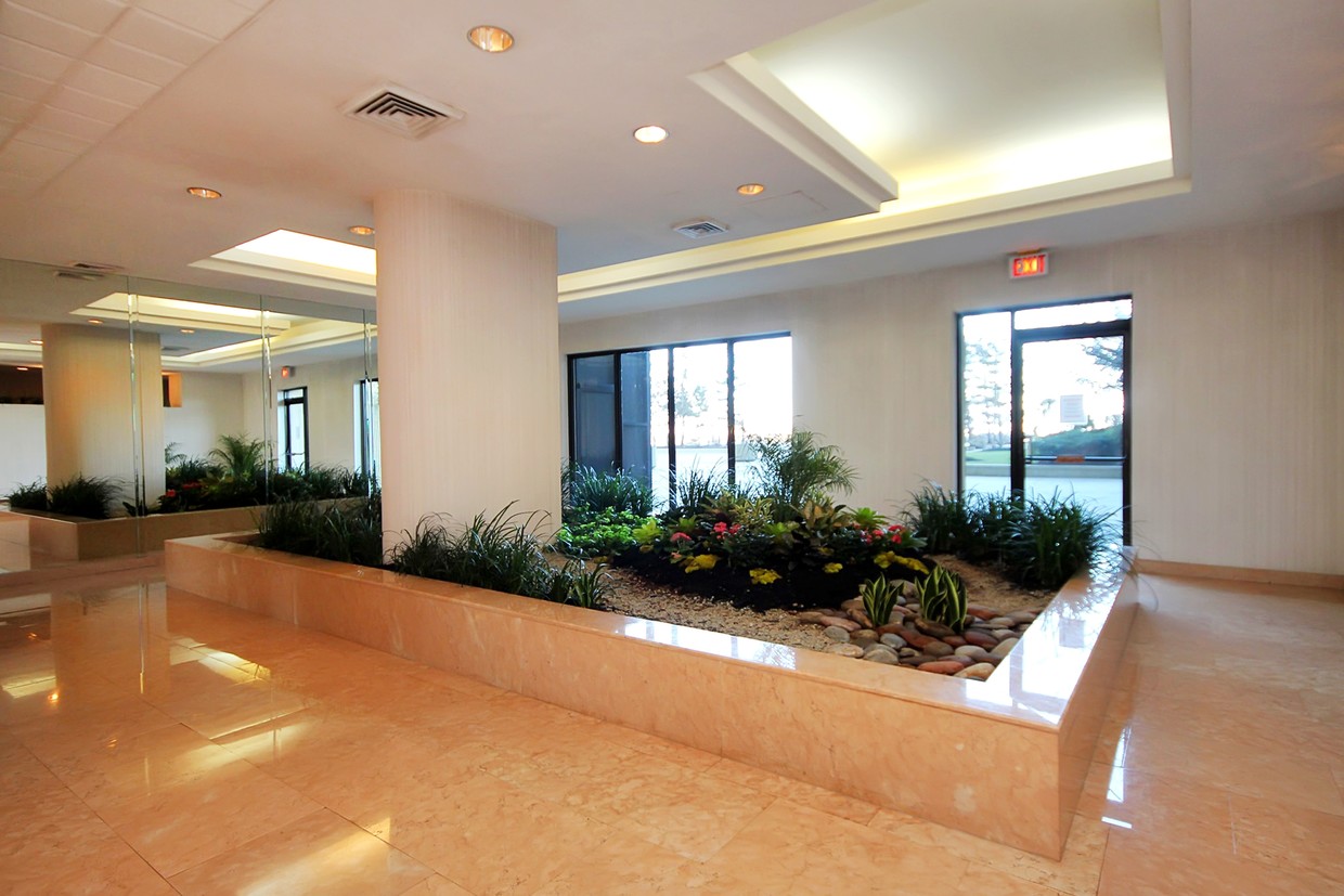 Lobby - 200 Winston Dr