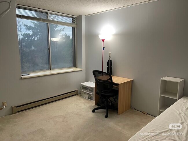 Foto del edificio - 4540 8th Ave NE