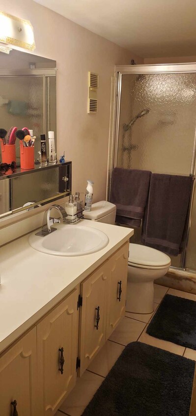 Foto principal - 3113 S Ocean Dr