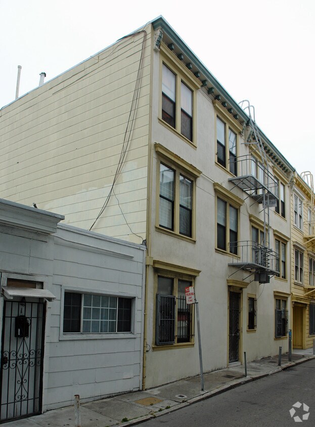 Primary Photo - 3-5 Sonoma St