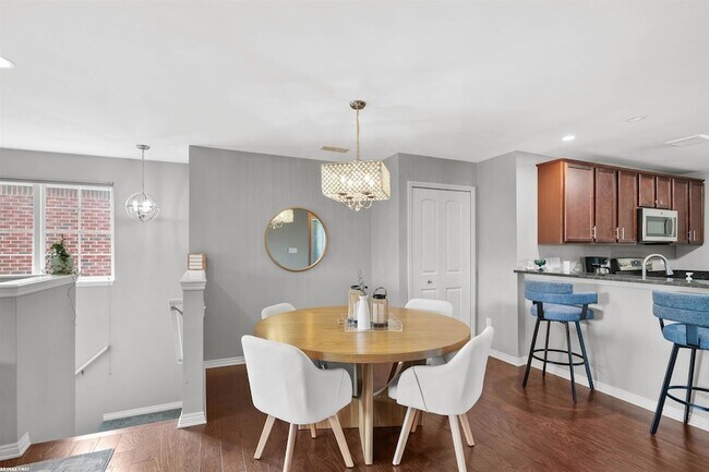 Foto del edificio - 6986 Boulder Pointe Dr