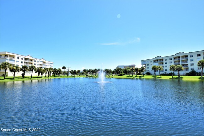 Building Photo - 8921 Lake Dr
