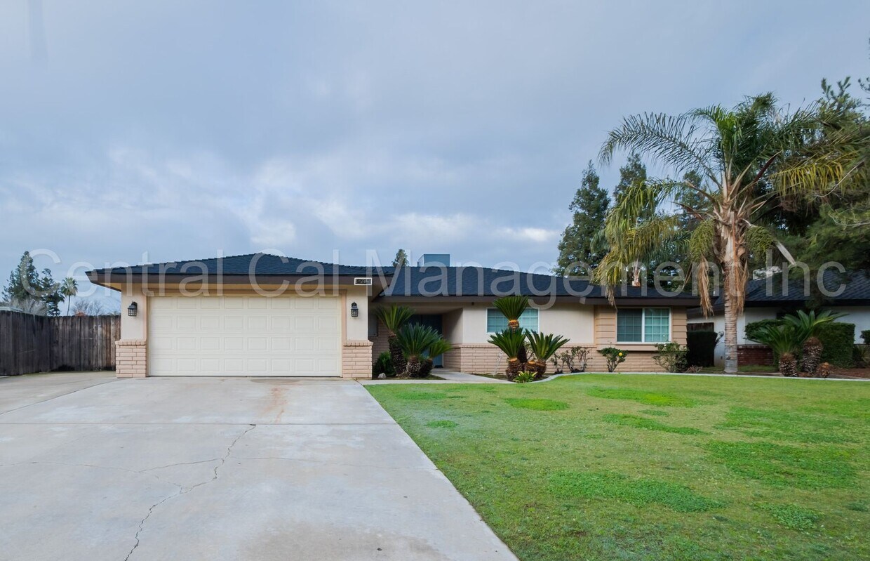 Primary Photo - 3 Bedroom/2 Bath Home - $2195 per month!