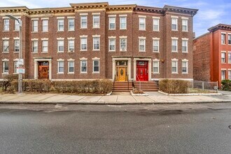 Building Photo - 86 Winthrop St