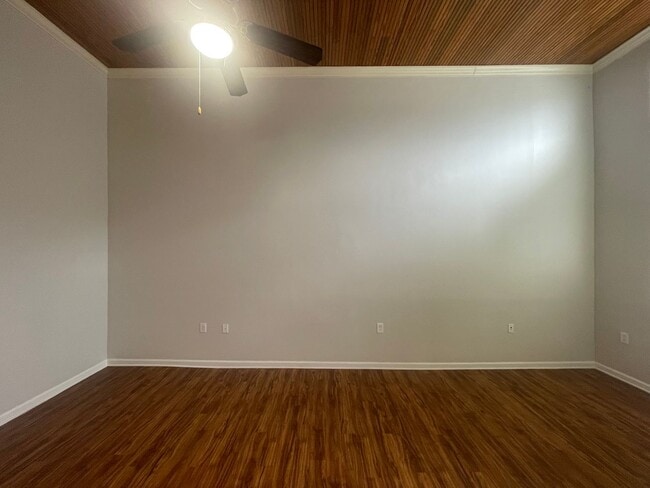 Building Photo - 478 Poplar St