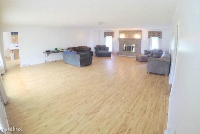 Building Photo - 5 br, 3 bath House - 5203 Columbia St