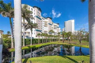 Building Photo - 13675 Vanderbilt Dr