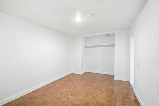 Building Photo - 7430 Mount St