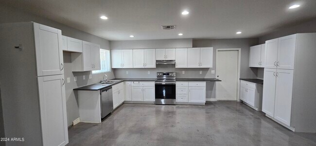Foto del edificio - 18209 N 7th Dr