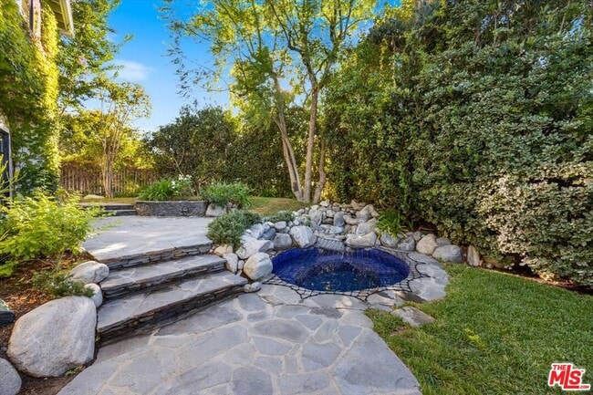 Building Photo - 3630 Roberts View Pl