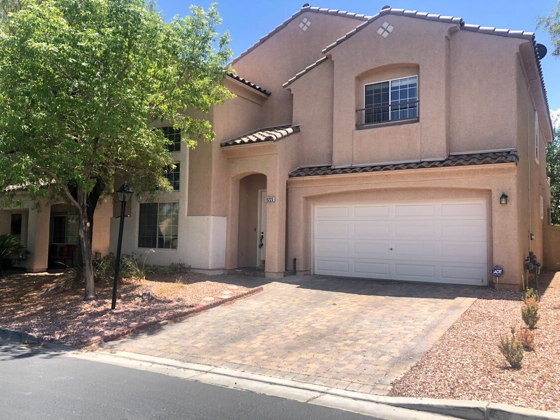 SUMMERLIN 2-STORY HOME 4 BEDROOM 3 BATH ... - SUMMERLIN  2-STORY HOME  4 BEDROOM 3 BATH ...