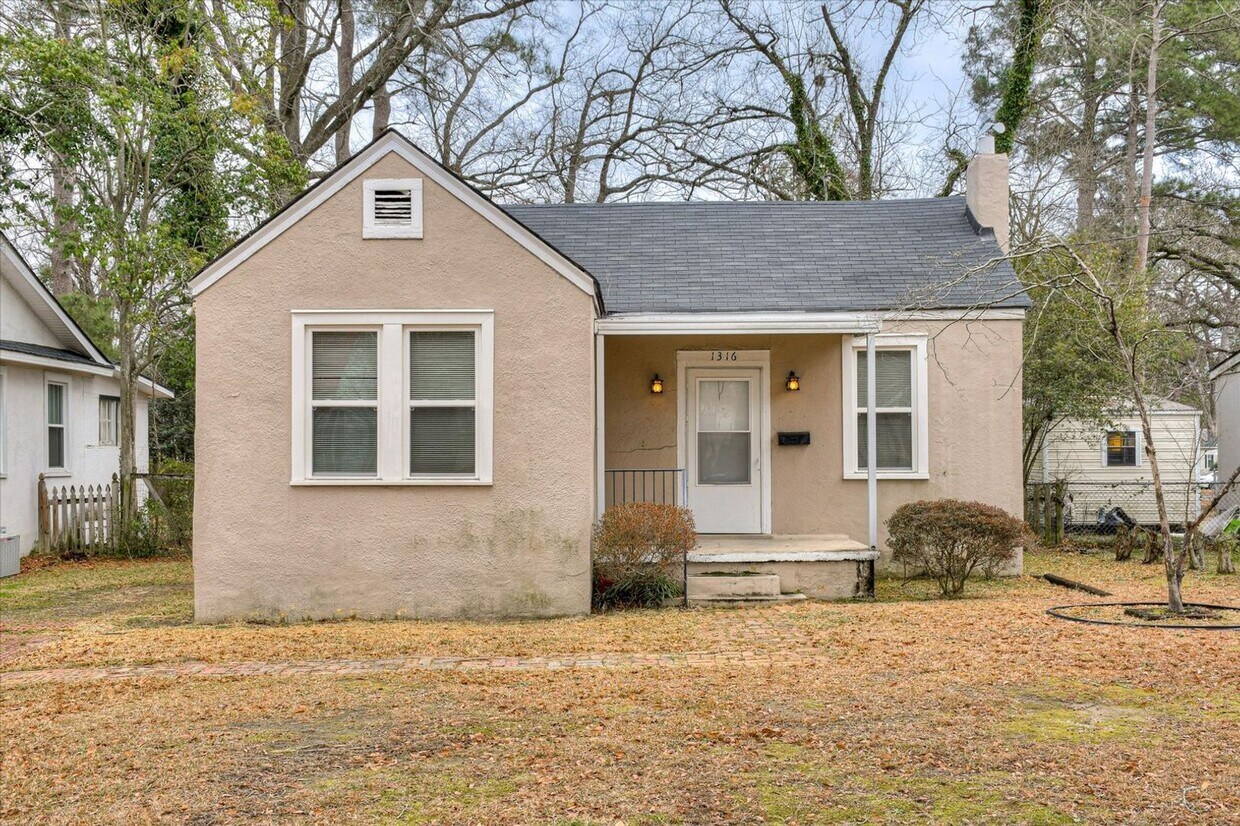Foto principal - Cozy Cottage in Midtown!