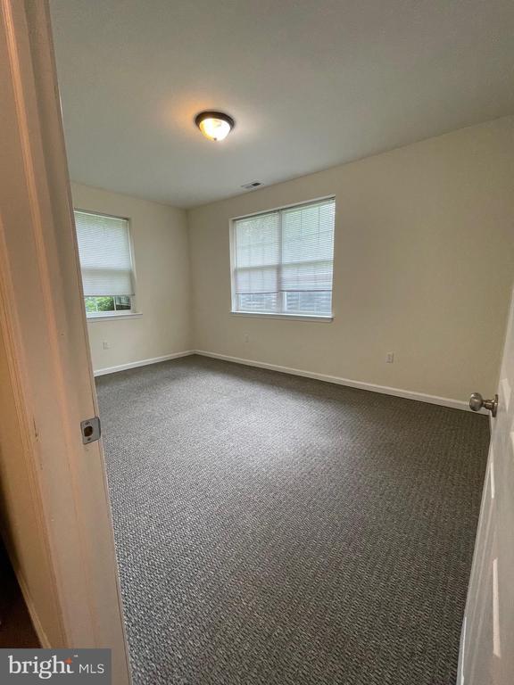 Building Photo - 5 Union St