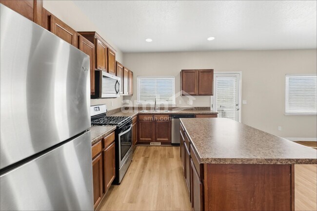 Foto del edificio - 294 Rocky Creek Way